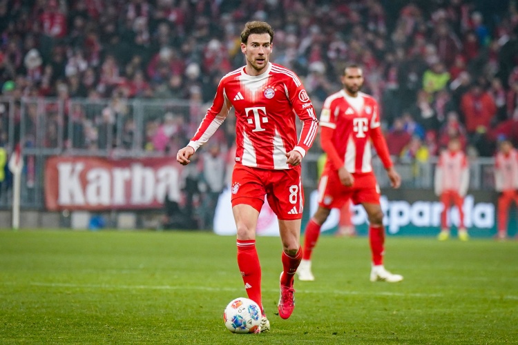 【体育通报】TA：在和莱万谈判的⚾同时，芝加哥火焰队还✨在争取引入➡️格雷茨卡(图1)